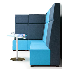 Sofy i siedziska - modułowe, wieloosobowe, tapicerowane i plastikowe
