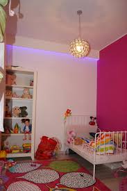 Oświetlenie w pokoju dziecka